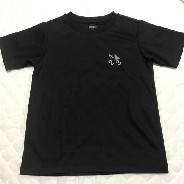 UNIQLO(ユニクロ)のユニクロ　Tシャツ　半袖　120 ブラック　 キッズ/ベビー/マタニティのキッズ服男の子用(90cm~)(Tシャツ/カットソー)の商品写真