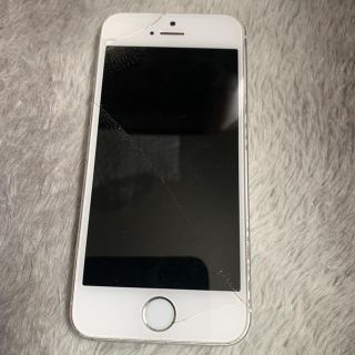 アイフォーン(iPhone)のiPhone 5s Silver 32 GB docomo(スマートフォン本体)