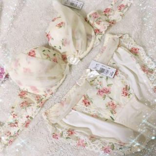 エメフィール(aimer feel)の【新品・未使用】aimefeel ブラジャー＆ショーツ セット♡(ブラ&ショーツセット)