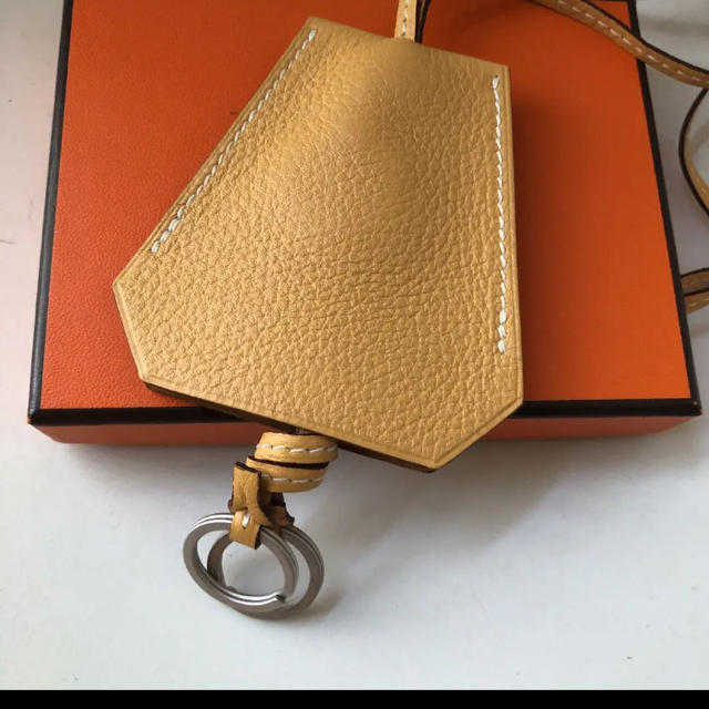 デザイナー Hermes HERMES CLOCHETTE キーホルダー付きロング