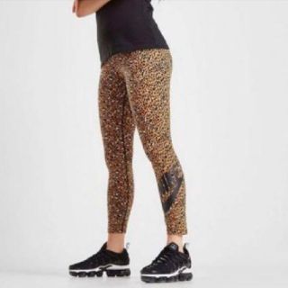 NIKE アニマル ヒョウ レオパードレギンス (M)(レギンス/スパッツ)