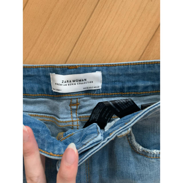 ZARA(ザラ)のZARA ブーツカットデニム　ハイウエスト レディースのパンツ(デニム/ジーンズ)の商品写真