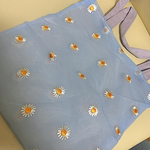 ZARA(ザラ)の刺繍　エコバッグ　ミニバッグ　水色　花柄　韓国 レディースのバッグ(エコバッグ)の商品写真