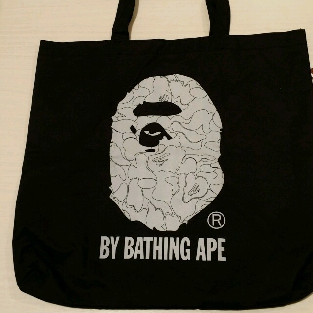 A BATHING APE(アベイシングエイプ)の本日限定値下げ★APE★大容量トート レディースのバッグ(トートバッグ)の商品写真