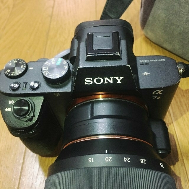 SONY(ソニー)のSONY α7ii ミラーレスカメラILCE-7M2K　ボティ本体 スマホ/家電/カメラのカメラ(ミラーレス一眼)の商品写真