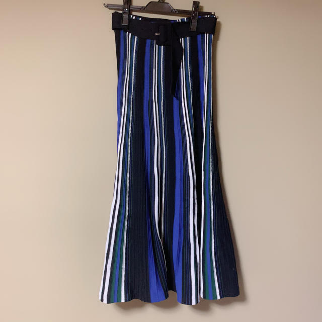 Mila Owen(ミラオーウェン)のニットスカート レディースのスカート(ひざ丈スカート)の商品写真