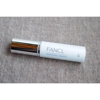 ファンケル(FANCL)のファンケル ホワイトニングエッセンス【美白美容液】18ml ※外箱なし(美容液)