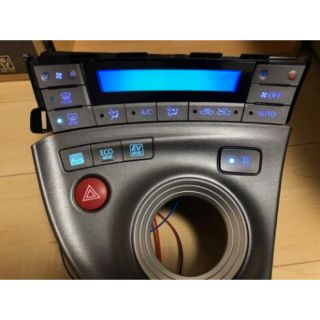 送料無料】30プリウス 後期 エアコンパネル シフトパネル LED打ち替え