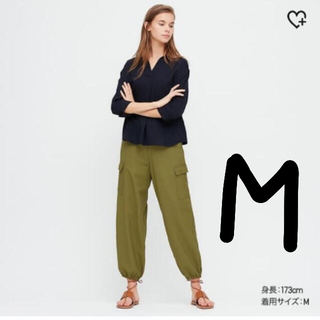 ユニクロ(UNIQLO)のユニクロ ルーズフィットカーゴジョガーパンツ　オリーブ　(ワークパンツ/カーゴパンツ)