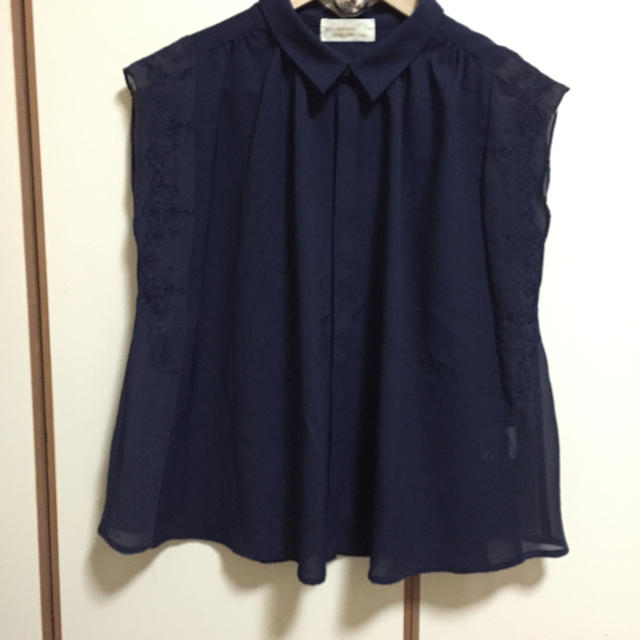 w closet(ダブルクローゼット)のシフォンブラウス レディースのトップス(シャツ/ブラウス(半袖/袖なし))の商品写真