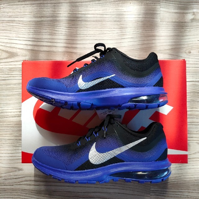 Nike ナイキ ウィメンズ エアマックス ダイナシティ2 ランニングの通販 By Miu S Shop ナイキならラクマ Nike ナイキ ウィメンズ エアマックス ダイナシティ2 ランニングの通販 By Miu S Shop ナイキならラクマ