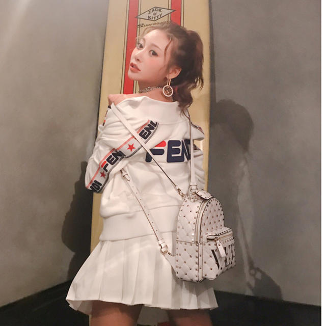 FENDI ジャージ 明日花キララ フェンディ パーカー ストリート 値下げ