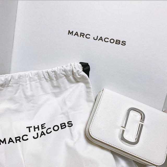 MARC JACOBS Hip Shot DTM Hip Shot