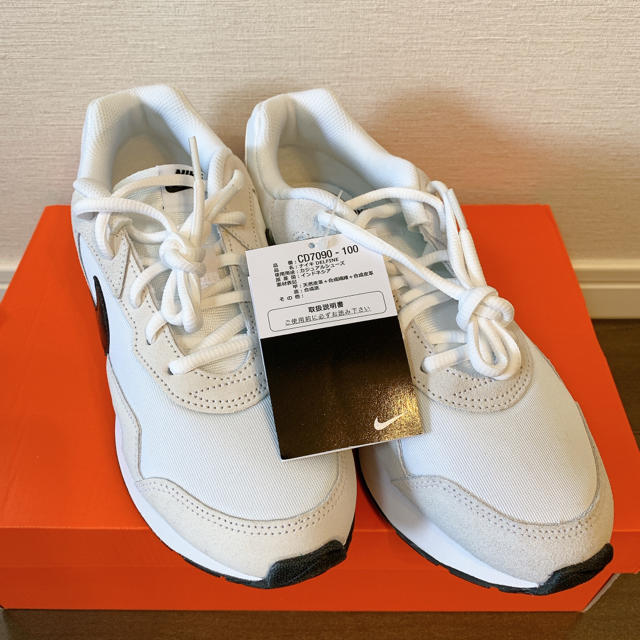 新品：NIKE デルフィン 26cm 2