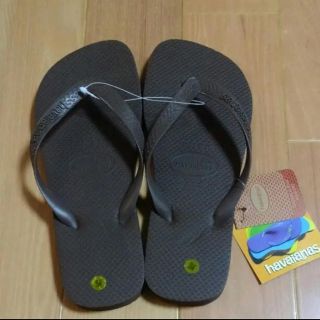 ハワイアナス(havaianas)の❤︎新品❤︎ハワイアナス　ビーチサンダル　ダークブラウン(ビーチサンダル)