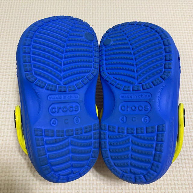 crocs(クロックス)のミニオン　クロックス　ベビー　12cmほど キッズ/ベビー/マタニティのベビー靴/シューズ(~14cm)(サンダル)の商品写真