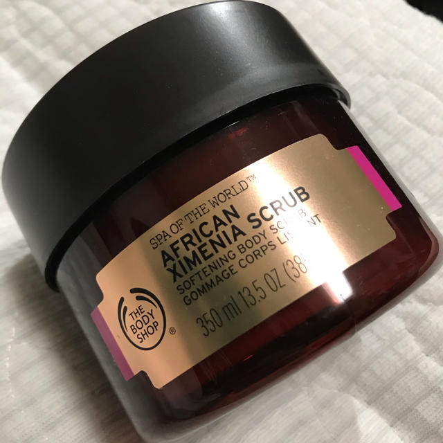 THE BODY SHOP(ザボディショップ)のザ ボディショップ　アフリカンソフトニング ボディスクラブ コスメ/美容のボディケア(ボディスクラブ)の商品写真