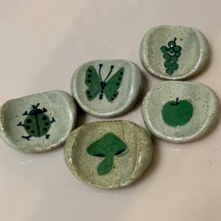タチキチ(たち吉)の手描き　てんとう虫や蝶々などカントリー箸置き(食器)