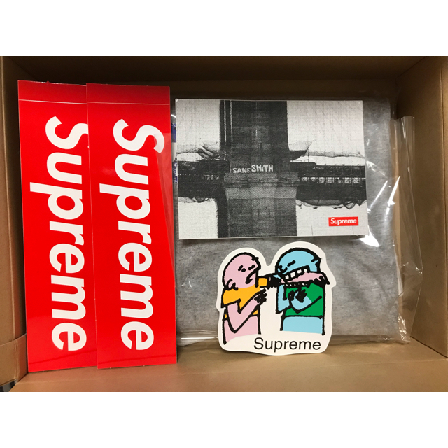 Supreme(シュプリーム)の新品 19aw supreme bandana box logo TEE L メンズのトップス(Tシャツ/カットソー(半袖/袖なし))の商品写真