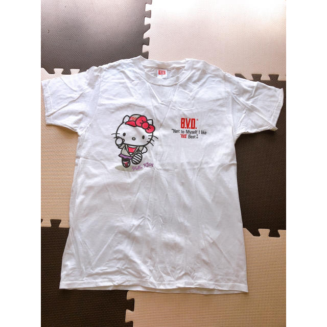 BVD(ビーブイディー)のＢＶＤ　ハローキティ  Tシャツ レディースのトップス(Tシャツ(半袖/袖なし))の商品写真