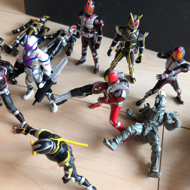 Bandai 仮面ライダーファイズ フィギュア まとめ売りの通販 By Fuku S Shop バンダイならラクマ Bandai 仮面ライダーファイズ フィギュア まとめ売りの通販 By Fuku S Shop バンダイならラクマ