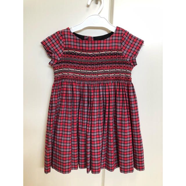 Bonpoint(ボンポワン)の【新品】ボンポワン  スモッキングワンピース　4A キッズ/ベビー/マタニティのキッズ服女の子用(90cm~)(ワンピース)の商品写真