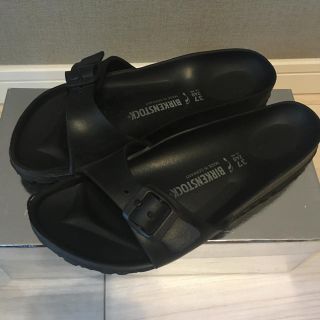 ビルケンシュトック(BIRKENSTOCK)のビルケンシュトック　ビーチサンダル　37(サンダル)