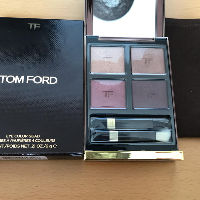 TOM FORD トムフォード　アイカラー　クォード　04ハネムーン