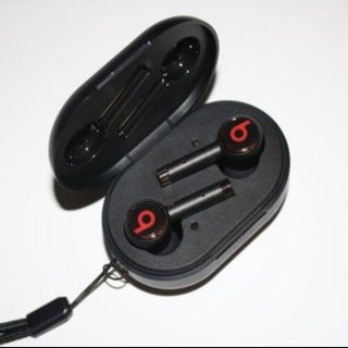 ビーツバイドクタードレ(Beats by Dr Dre)のBeats by dr.dre. Wireless tour3 ブラック 送料込(ヘッドフォン/イヤフォン)