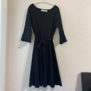 トッコ(tocco)のトッコクローゼット♡袖フラワーレースニットワンピース(ひざ丈ワンピース)