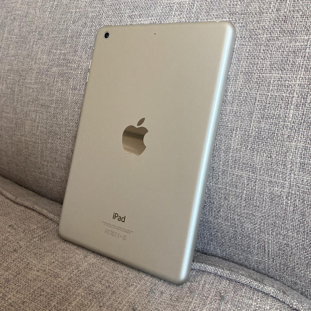 Apple  iPad mini 2  32GB シルバー　A1489 1