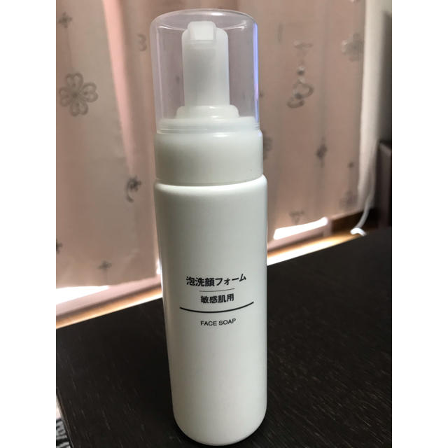 MUJI (無印良品)(ムジルシリョウヒン)の無印良品 泡洗顔フォーム・敏感肌用 200mL コスメ/美容のコスメ/美容 その他(その他)の商品写真