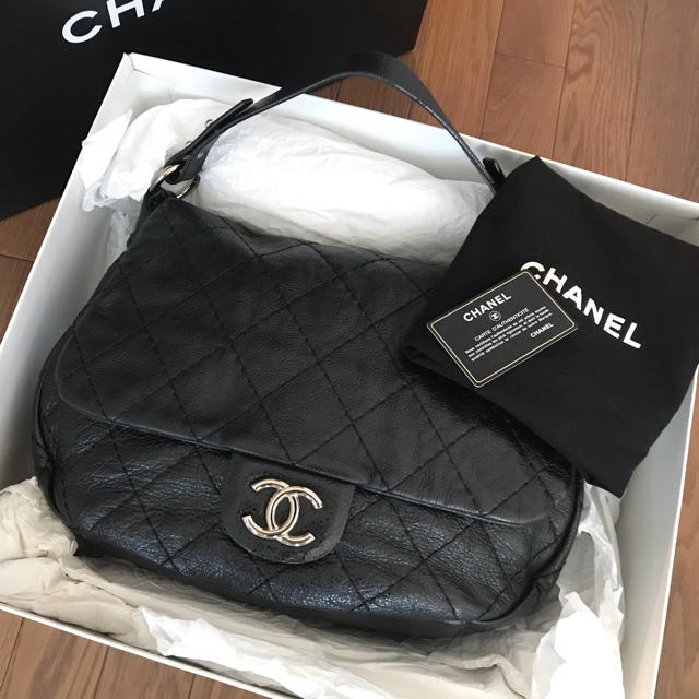 CHANEL(シャネル)の美品♡早い者勝ち♡シャネル CHANEL デカマトラッセ ショルダーバッグ  レディースのバッグ(ショルダーバッグ)の商品写真