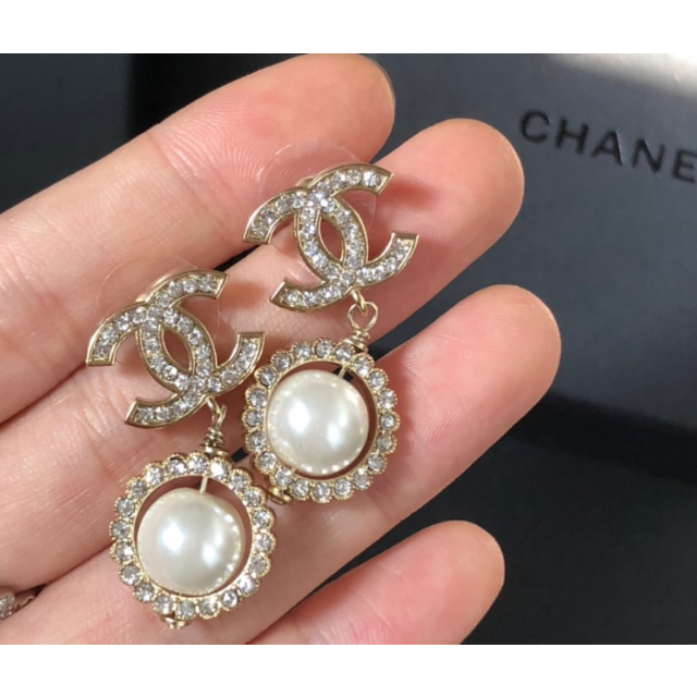 プレミアムな-CHANEL - シャネル •ピアス - lyceemaputo.org