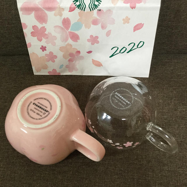 Starbucks Coffee(スターバックスコーヒー)のスターバックス 桜 2020 マグカップ２種類セット  キッズ/ベビー/マタニティの授乳/お食事用品(マグカップ)の商品写真