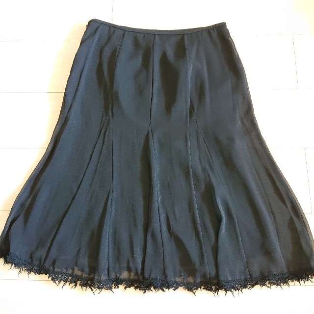 FRAGILE(フラジール)のFRAGILE フラジール 黒のスカート レディースのスカート(ひざ丈スカート)の商品写真