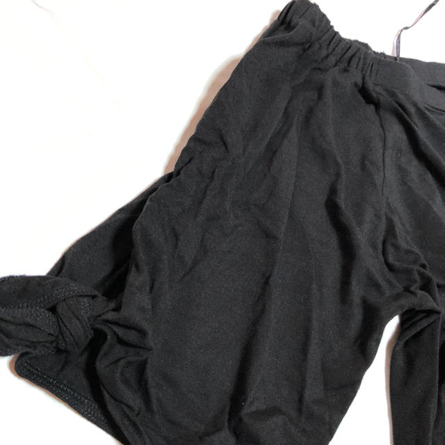 GU(ジーユー)の新品 GU オフショルダーT トップス Tシャツ 5分丈 ブラック M ジーユー レディースのトップス(Tシャツ(半袖/袖なし))の商品写真
