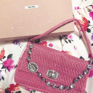 ミュウミュウ(miumiu)のmiumiu ナッパクリスタル(ハンドバッグ)