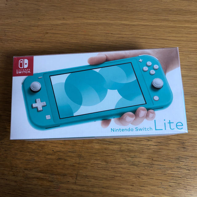 新品　Switch ライト