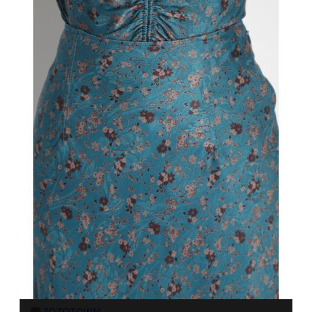 FRAY I.D(フレイアイディー)のフレイアイディー　プリントサテンナロースカート　ロングスカート レディースのスカート(ロングスカート)の商品写真