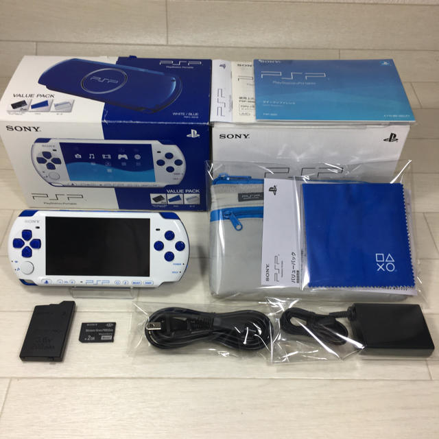 ゲームソフト/ゲーム機本体【美品・動作品】PSP-3000 WHITE/BLUE