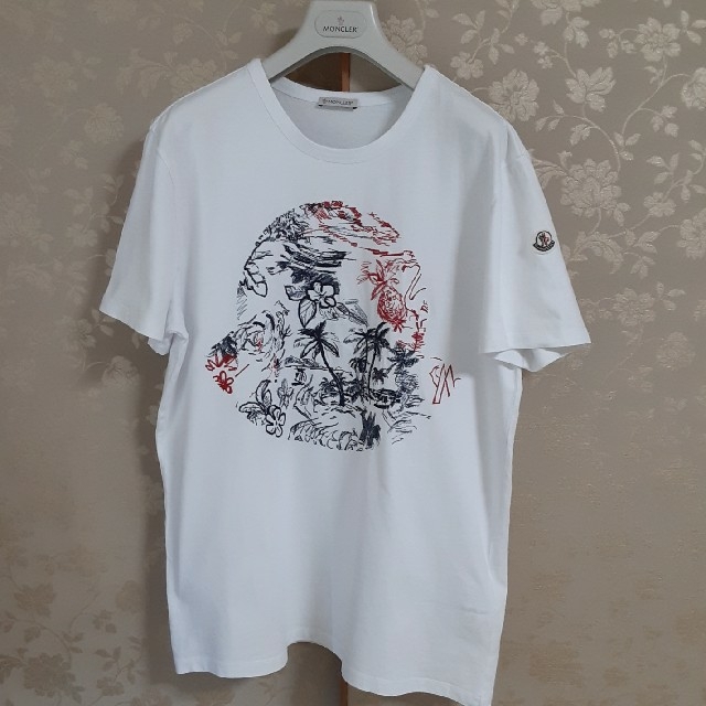 MONCLER(モンクレール)の正規　美品　モンクレール　Tシャツ レディースのトップス(Tシャツ(半袖/袖なし))の商品写真