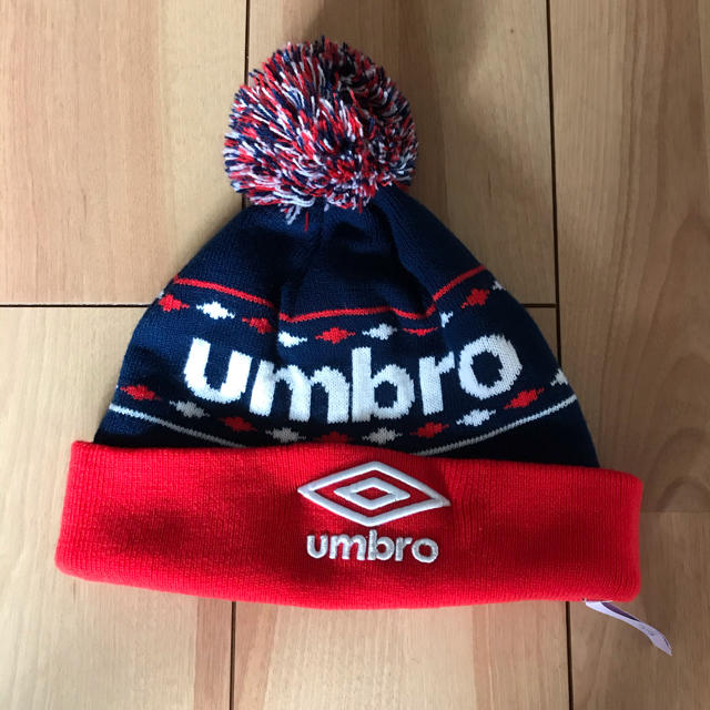 UMBRO(アンブロ)のumbro ニット帽 メンズの帽子(ニット帽/ビーニー)の商品写真