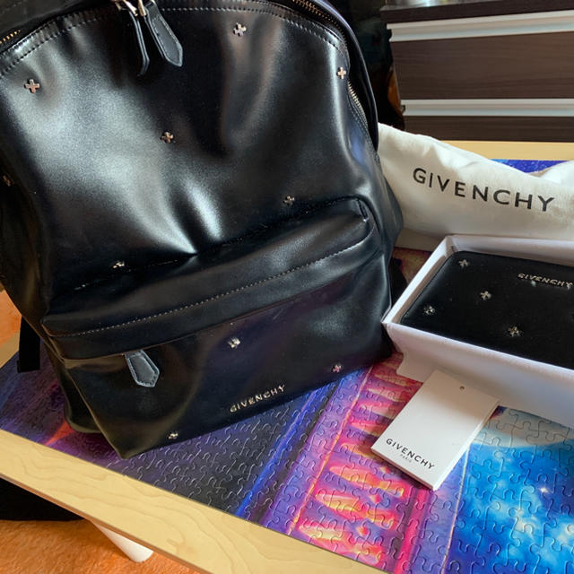 【即日発送】GIVENCHY バックパック 財布バッグ