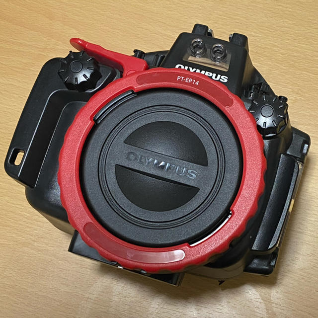 OLYMPUS(オリンパス)のOLYMPUS EM1Mark2用ハウジングポート　PT-EP14 スポーツ/アウトドアのスポーツ/アウトドア その他(マリン/スイミング)の商品写真