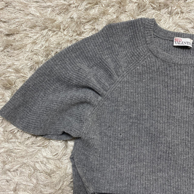 RED VALENTINO(レッドヴァレンティノ)のREDVALENTINO半袖ニット レディースのトップス(Tシャツ(半袖/袖なし))の商品写真