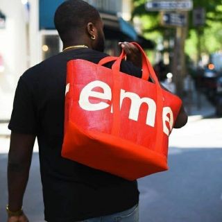 シュプリーム(Supreme)の Supreme Raffia Tote Bag  Red(トートバッグ)