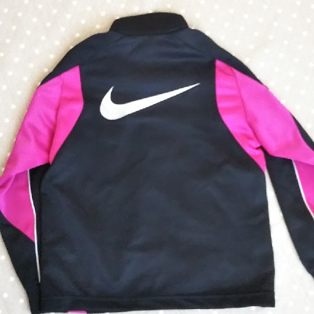 NIKE(ナイキ)のNIKE ジャージ上着 キッズ/ベビー/マタニティのキッズ服女の子用(90cm~)(ジャケット/上着)の商品写真