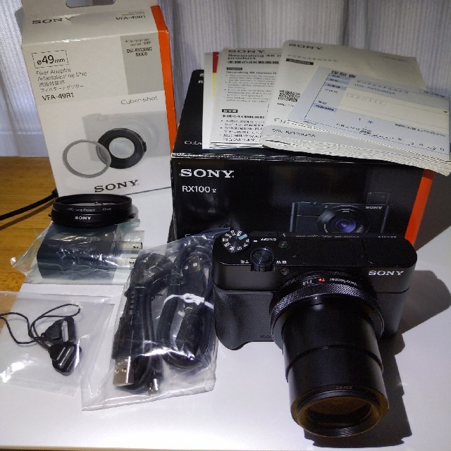 超美品　完動品　SONY　RX100M5A VFA-49R1付