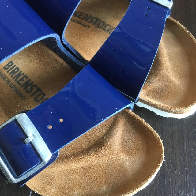 BIRKENSTOCK(ビルケンシュトック)のBIRKENSTOCK アリゾナ　ブルー レディースの靴/シューズ(サンダル)の商品写真